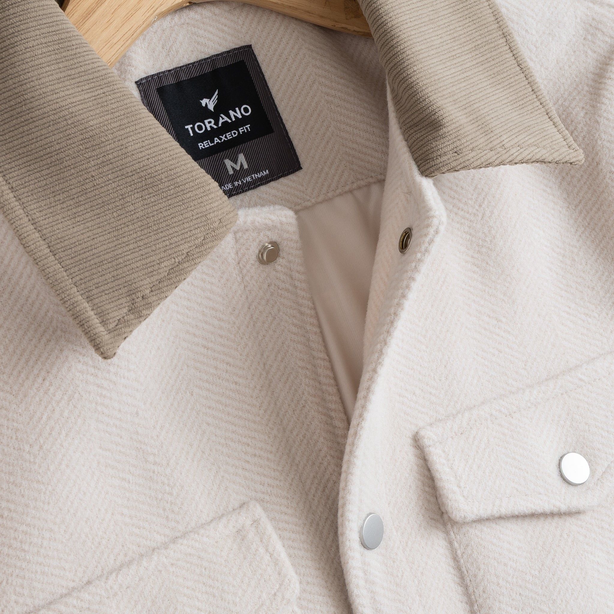  Áo khoác 2 lớp dạ cổ bẻ thêu logo tay GWCT891 