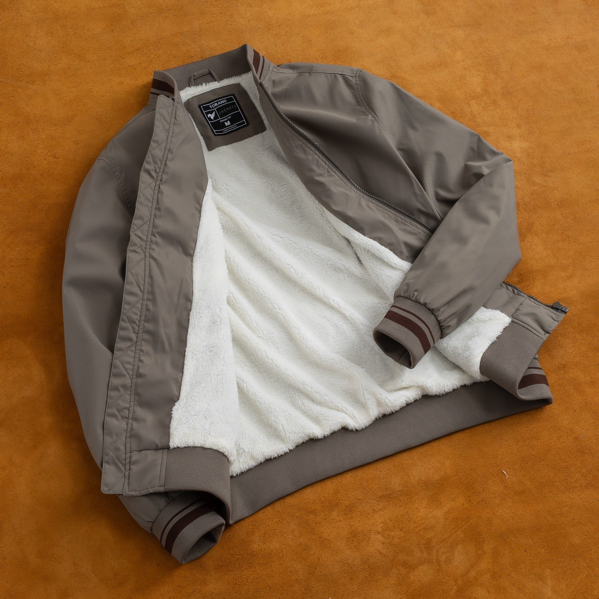  Áo khoác bomber lót lông thêu logo ngực GWCU052 