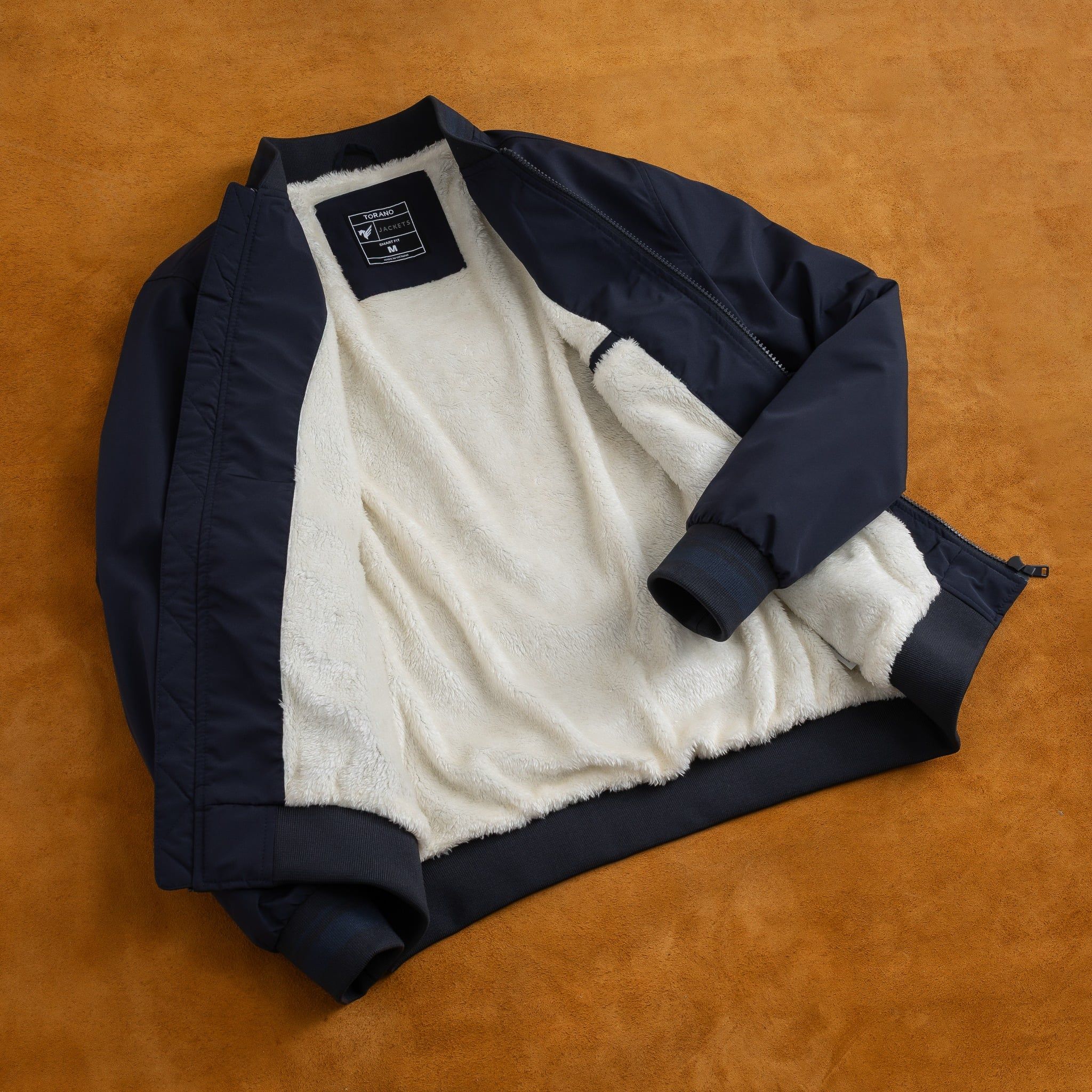  Áo khoác bomber lót lông thêu logo ngực GWCU052 