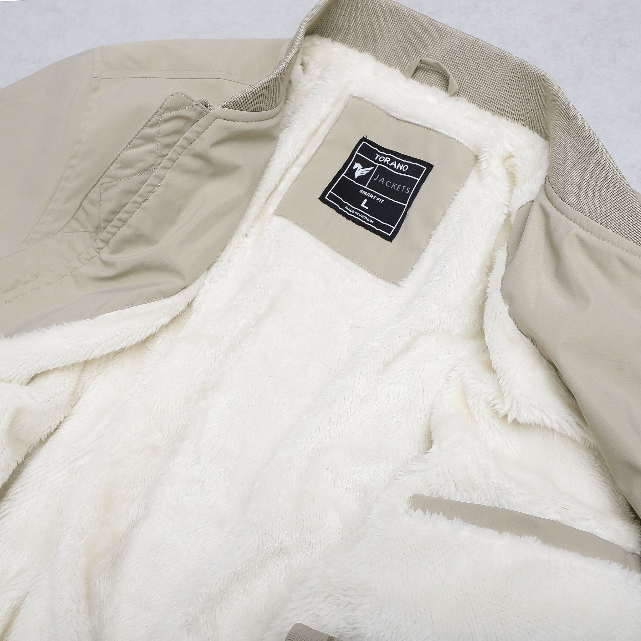  Áo khoác bomber lót lông thêu logo ngực GWCU051 