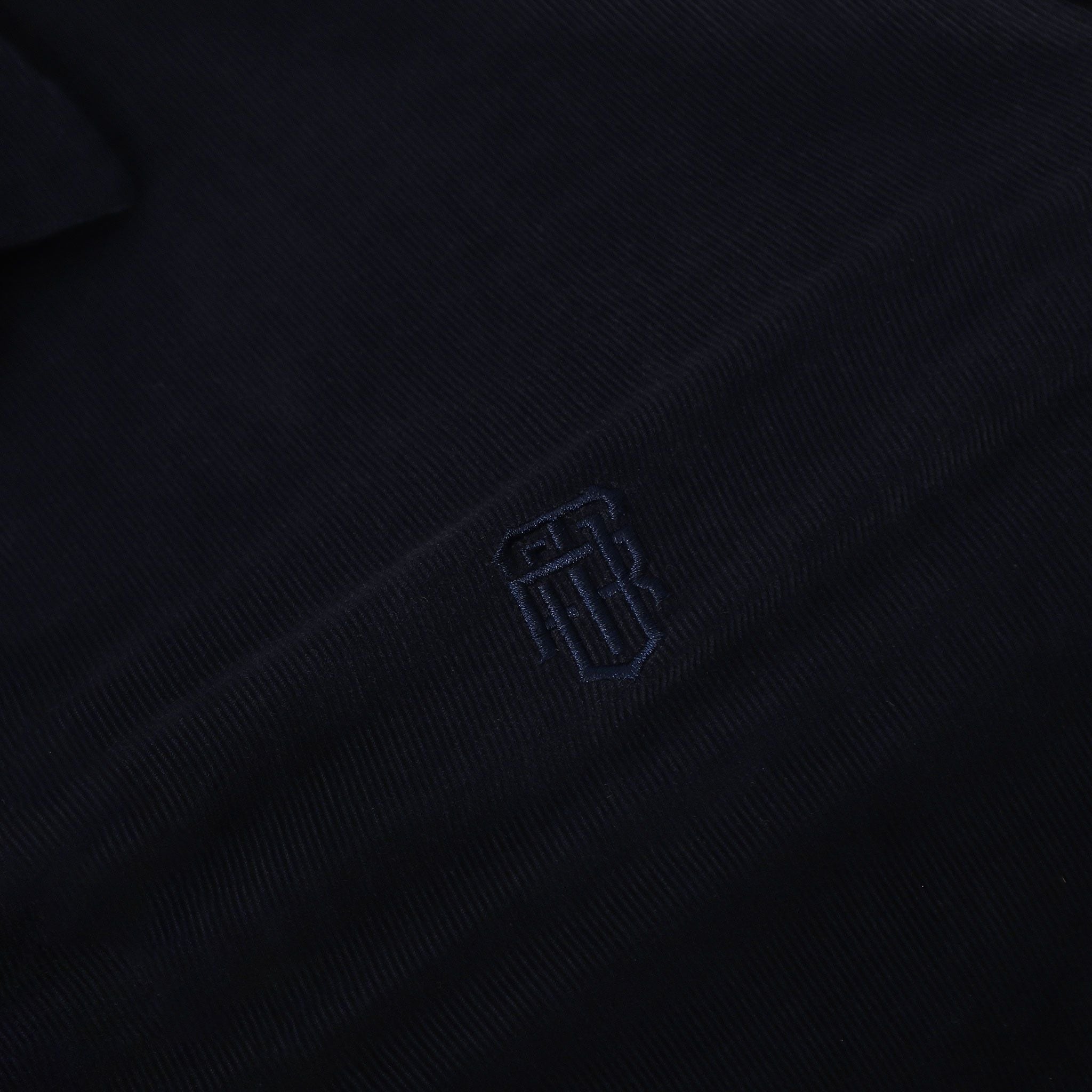  Sơ mi dài tay nhung tăm regularfit thêu logo ngực GATB301 