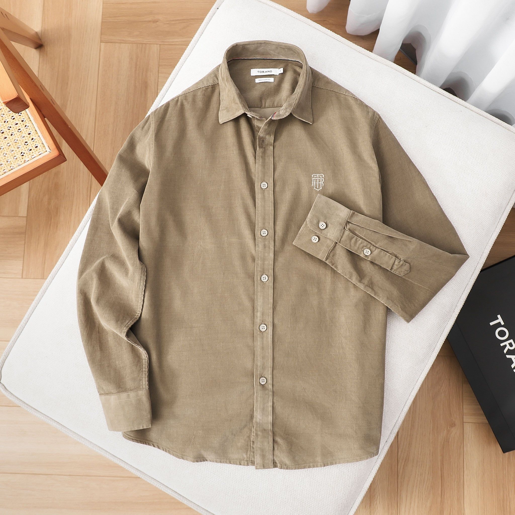  Sơ mi dài tay nhung tăm regularfit thêu logo ngực GATB301 