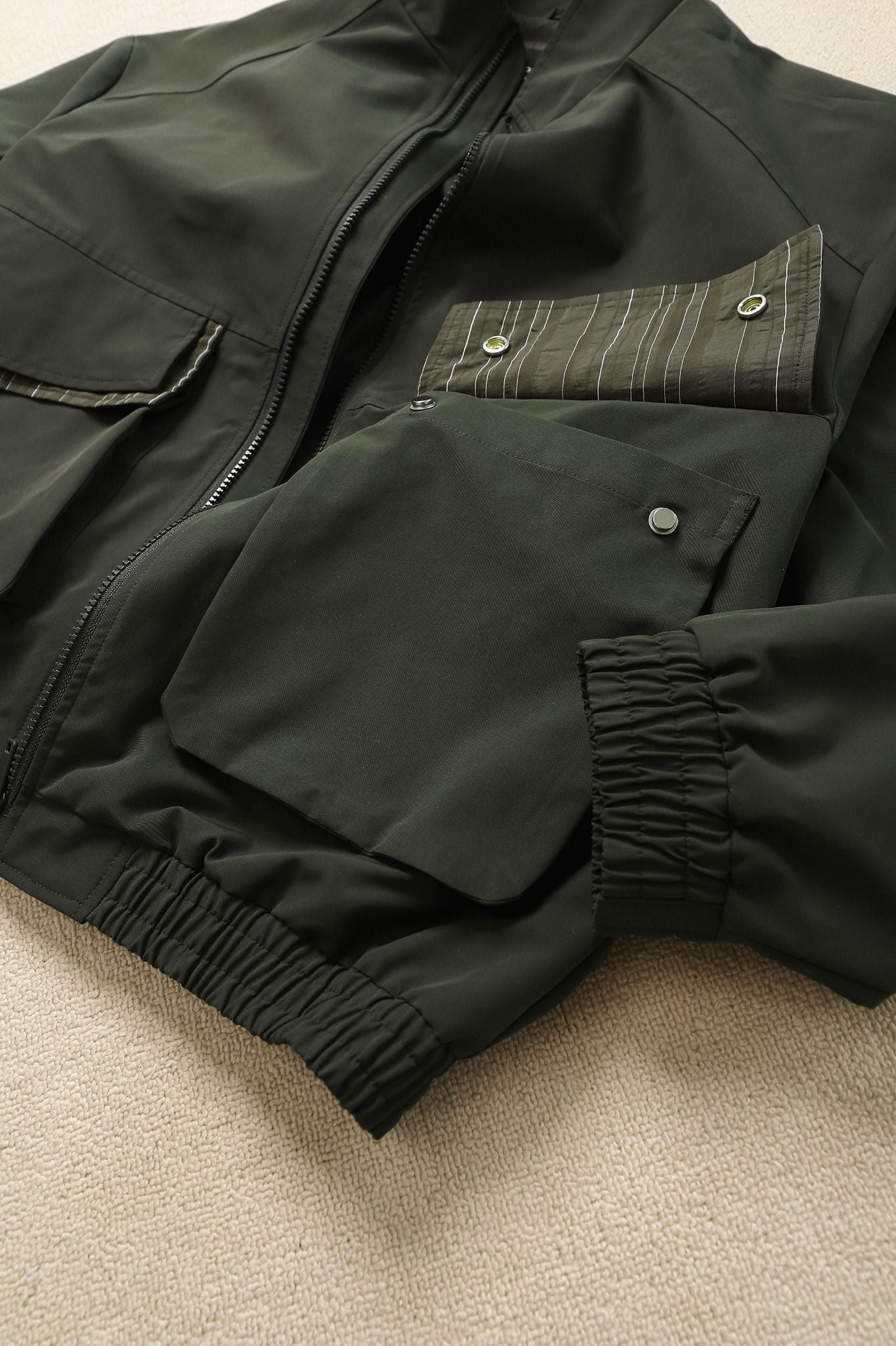  Áo khoác gió 2 lớp can phối relaxedfit cổ cao GWCW802 