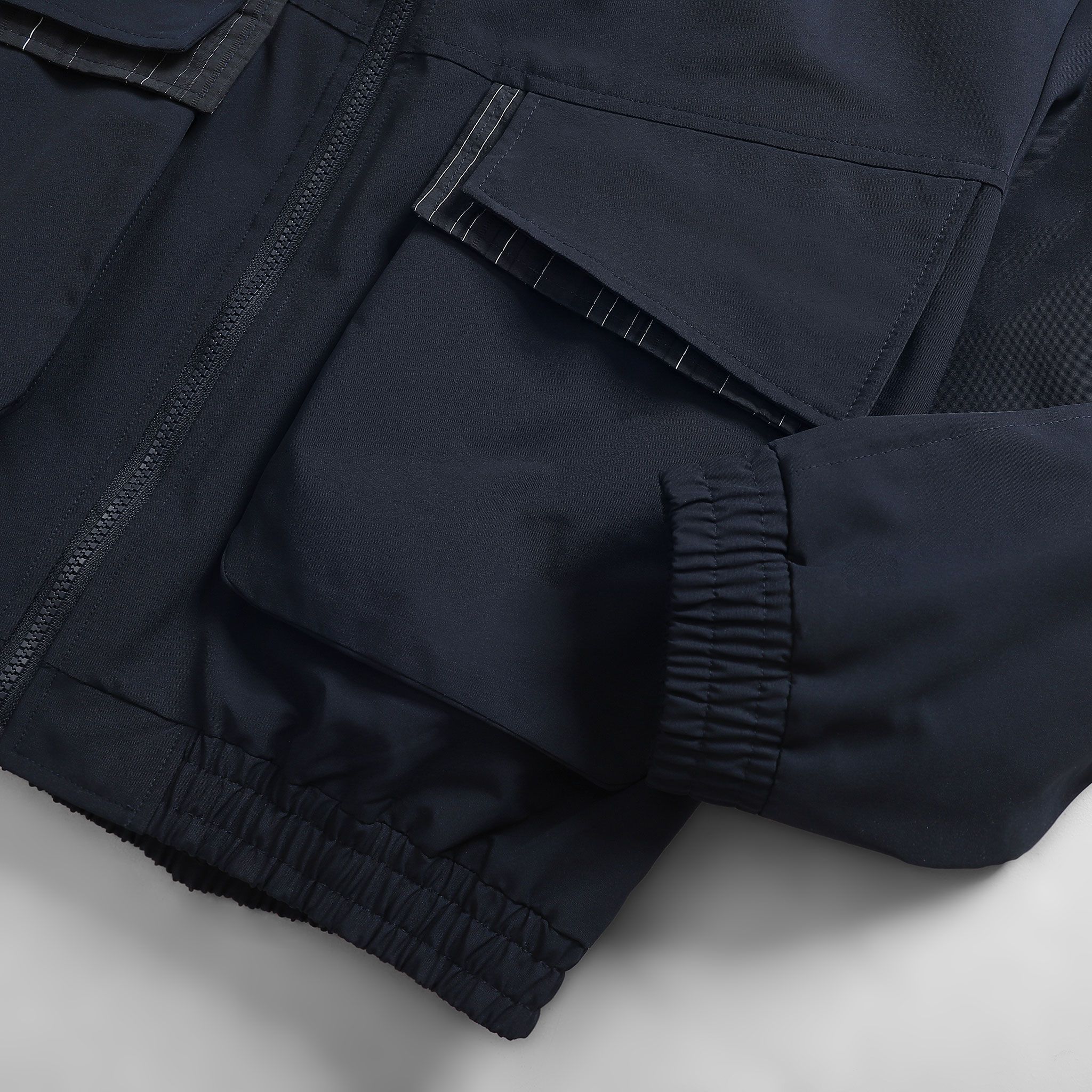  Áo khoác gió 2 lớp can phối relaxedfit cổ cao GWCW802 