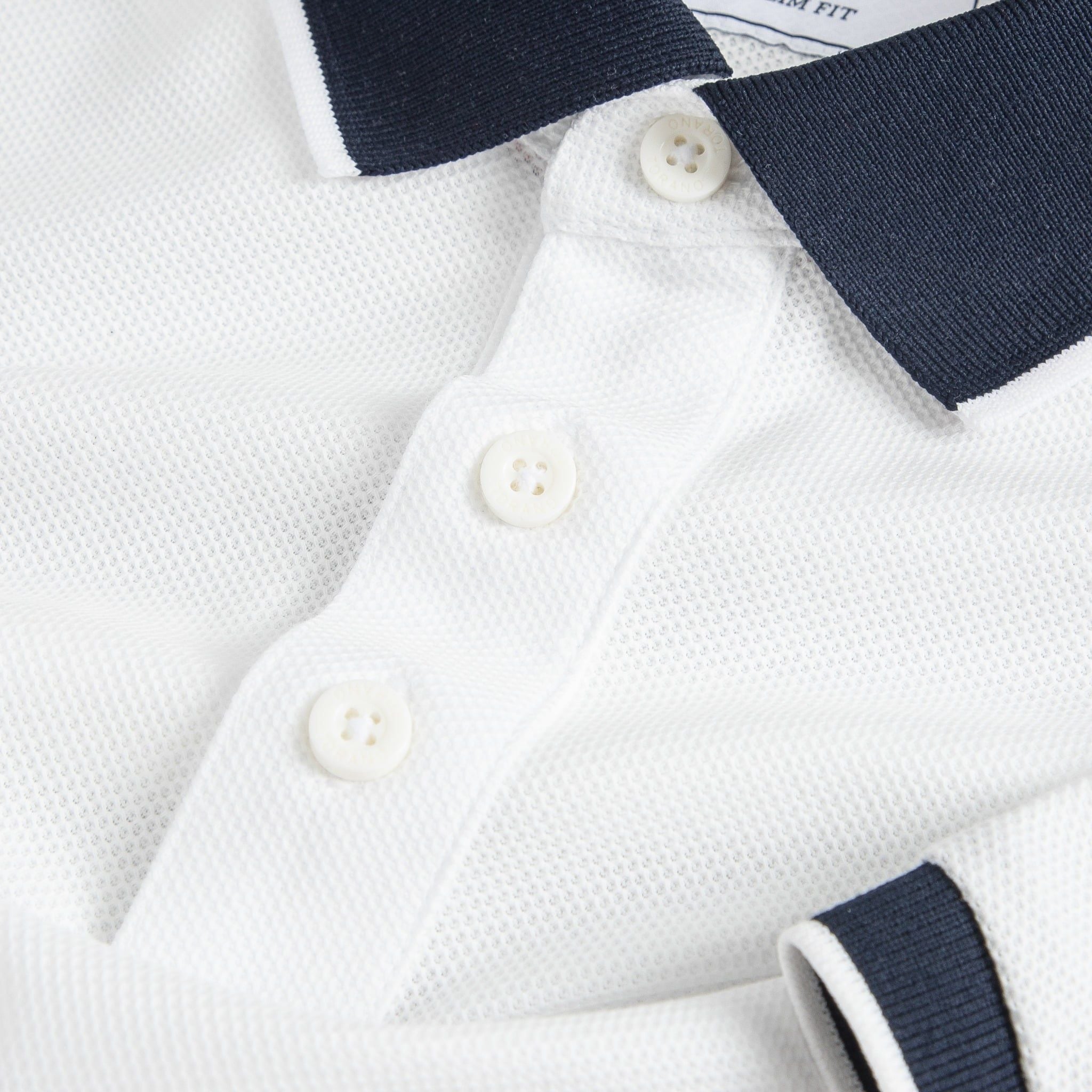  Áo polo trơn bo kẻ thêu logo ngực GSTP643 