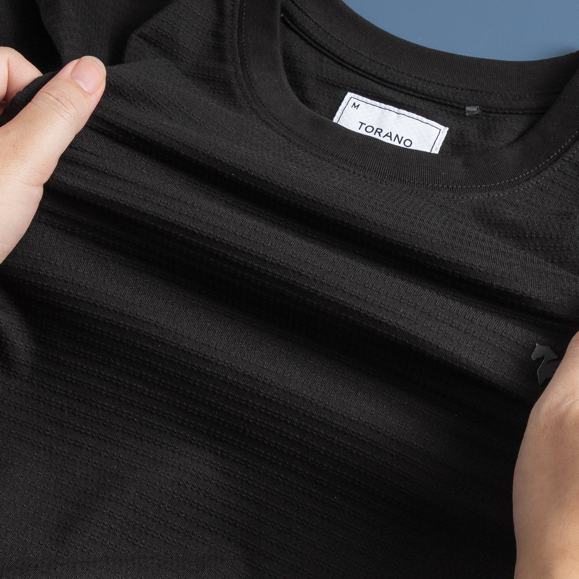  Áo T shirt trơn in logo ngực GSTS006 