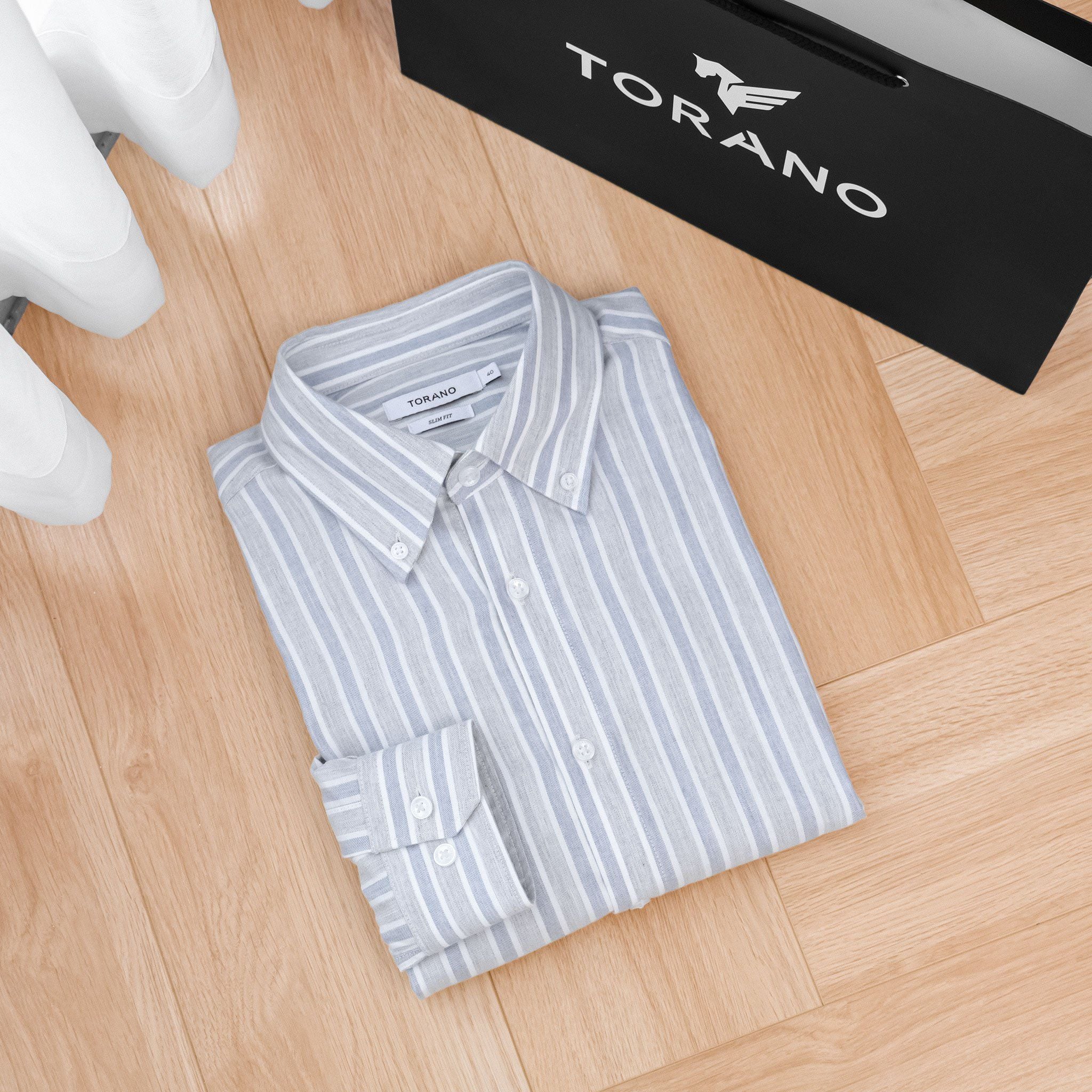  Sơ mi dài tay kẻ dọc premium thêu chữ ký ở nẹp cúc GATB524 