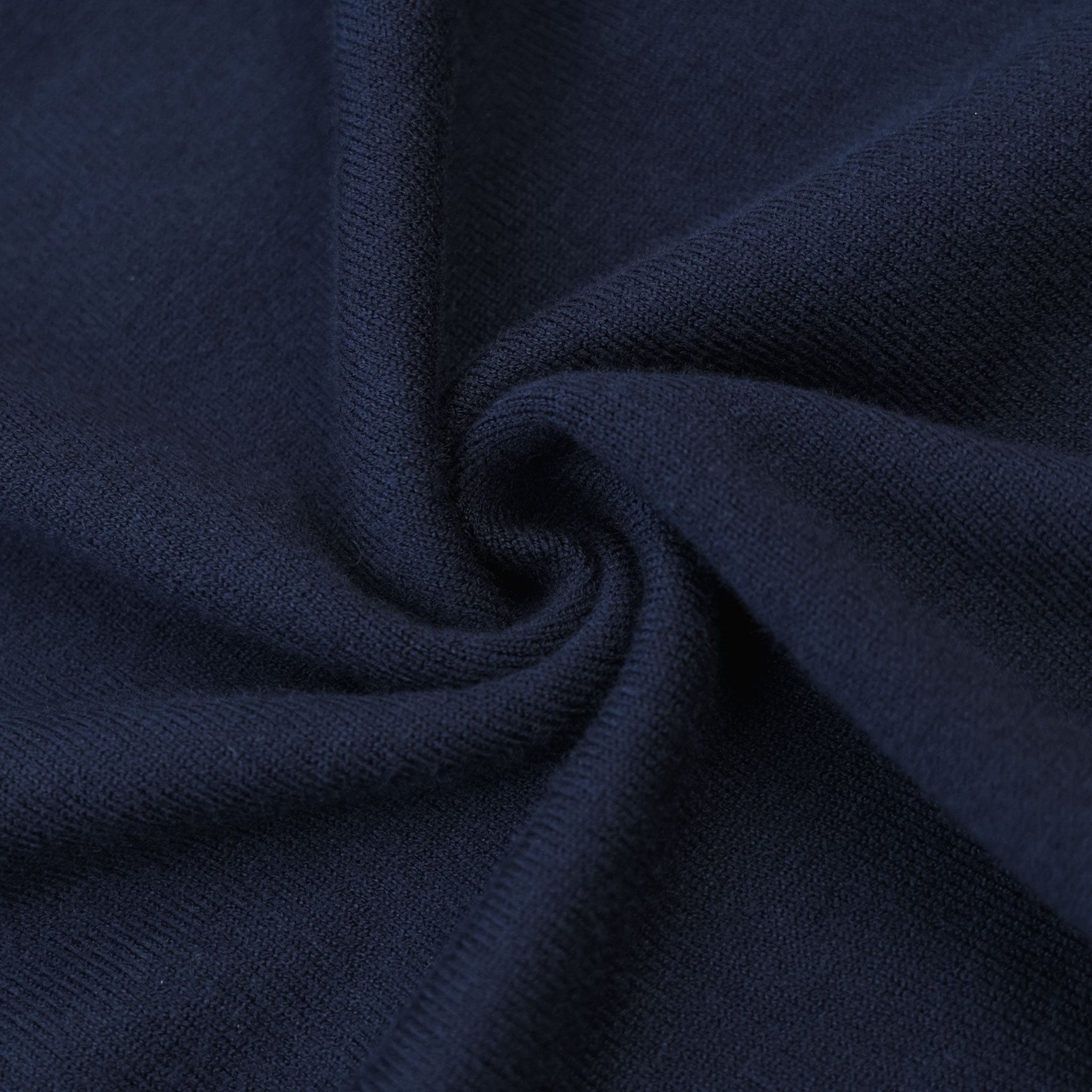  Áo len trơn cổ trụ thêu logo ngực GWTE824 