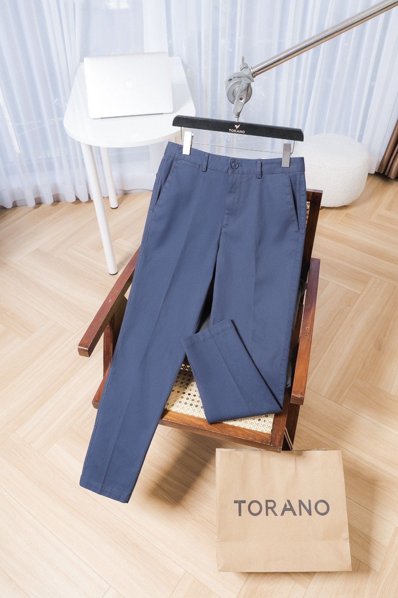  Quần kaki dài túi chéo basic slimfit GABK841 