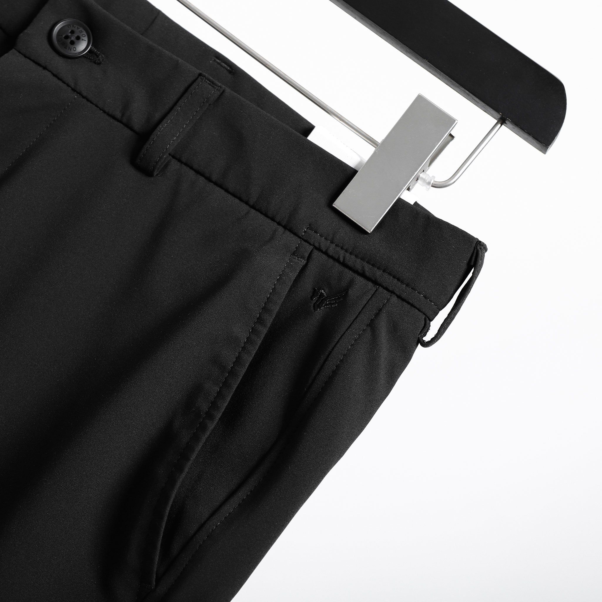  Quần âu slimfit trơn cạp luồn chun thêu logo GABT503 