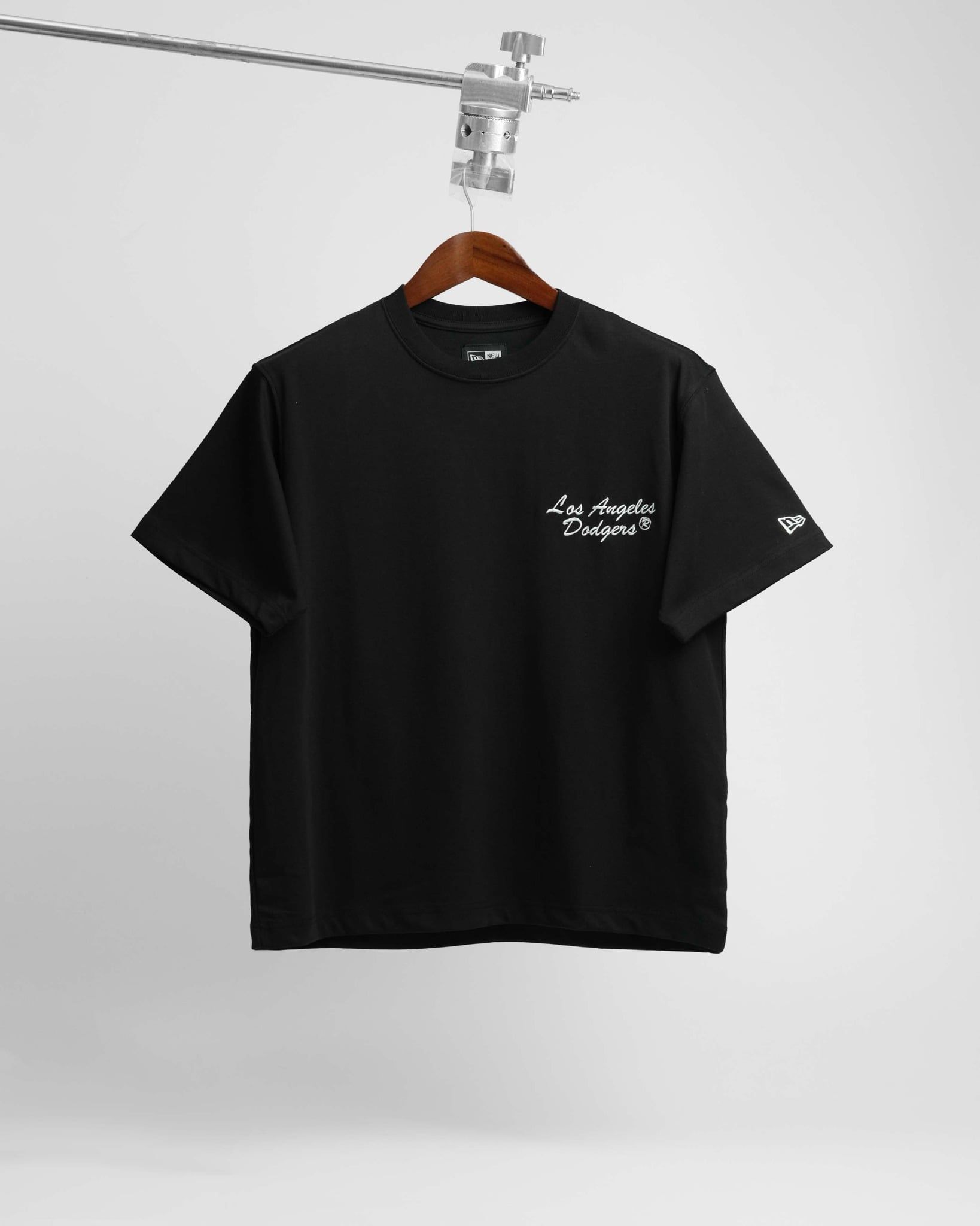  ÁO THUN NEW ERA LA ĐEN THÊU XÙ V2 HÀNG CHÍNH HÃNG 16126939 