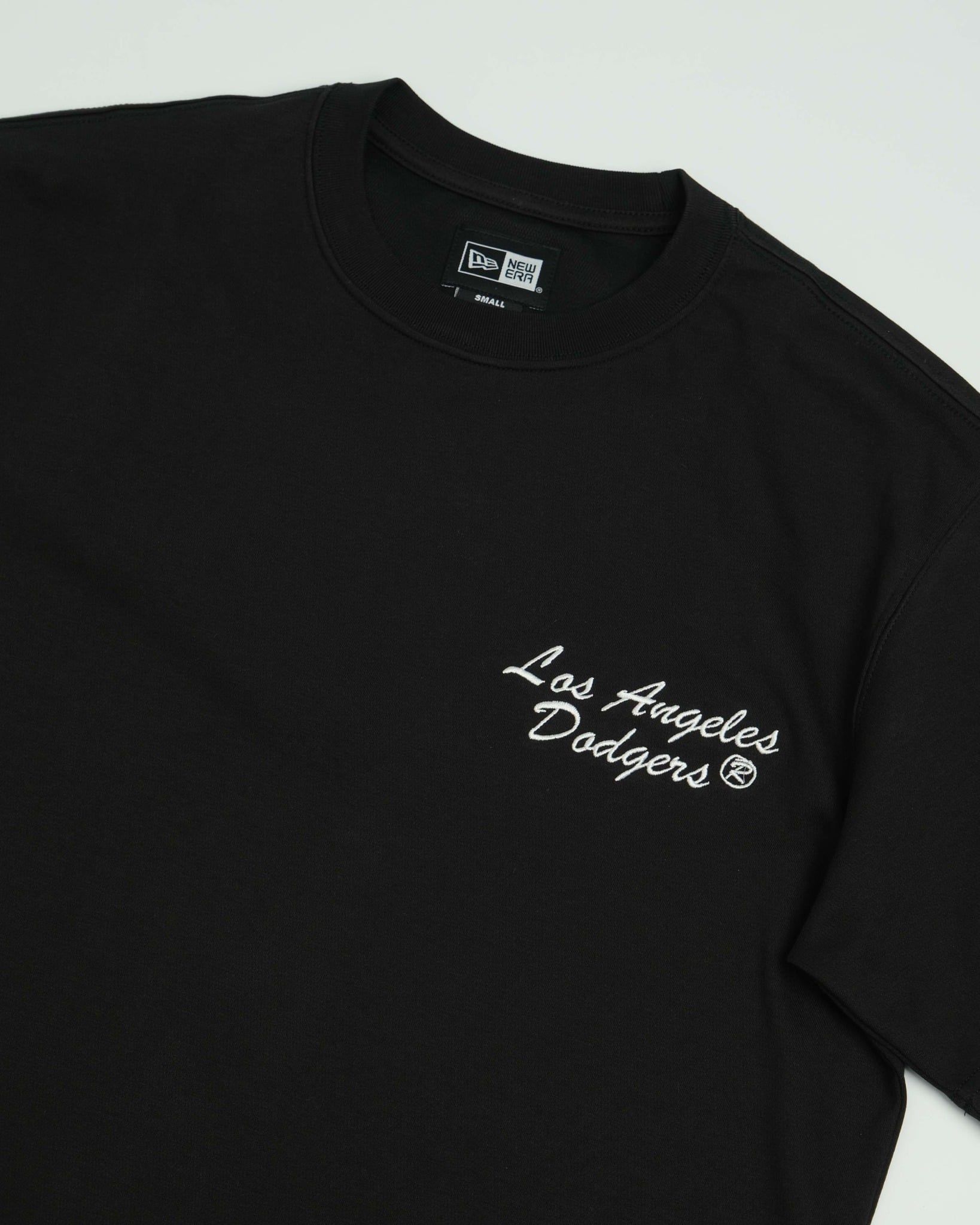  ÁO THUN NEW ERA LA ĐEN THÊU XÙ V2 HÀNG CHÍNH HÃNG 16126939 