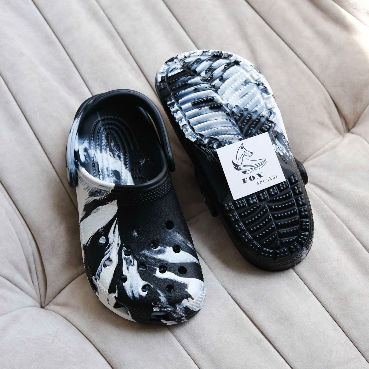  Dép Sục Crocs Classic Clog Unisex Màu Đen Loang Hàng Chính Hãng 