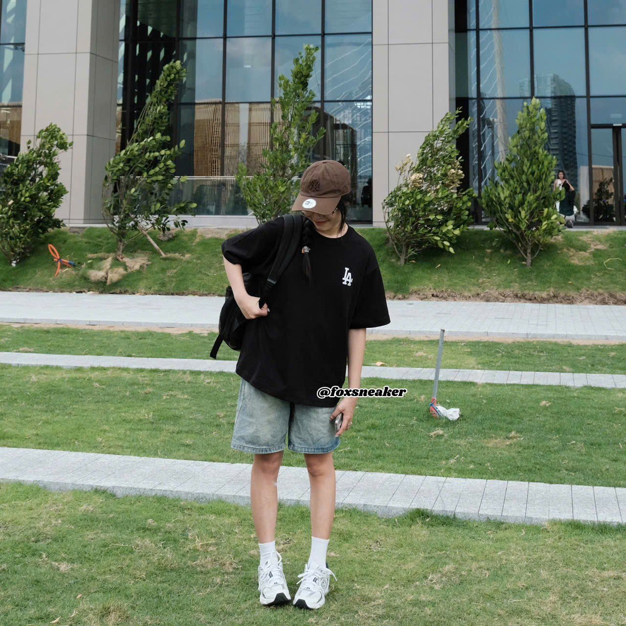  Áo Thun New Era Circle Đen Chính Hãng CODE: 14368750 