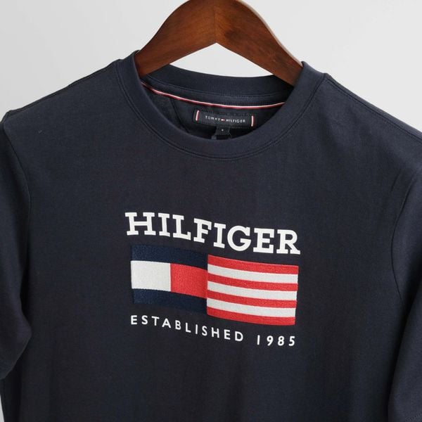 Áo Thun Tommy Navy Thêu Hàng Chính Hãng