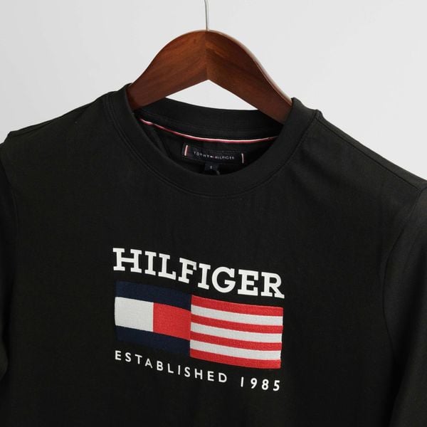 Áo Thun Tommy Đen Thêu Hàng Chính Hãng