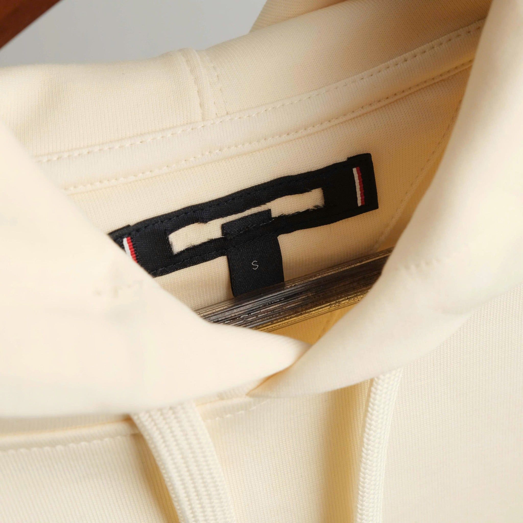  Hoodie Tommy TH Kem Hàng Chính Hãng 