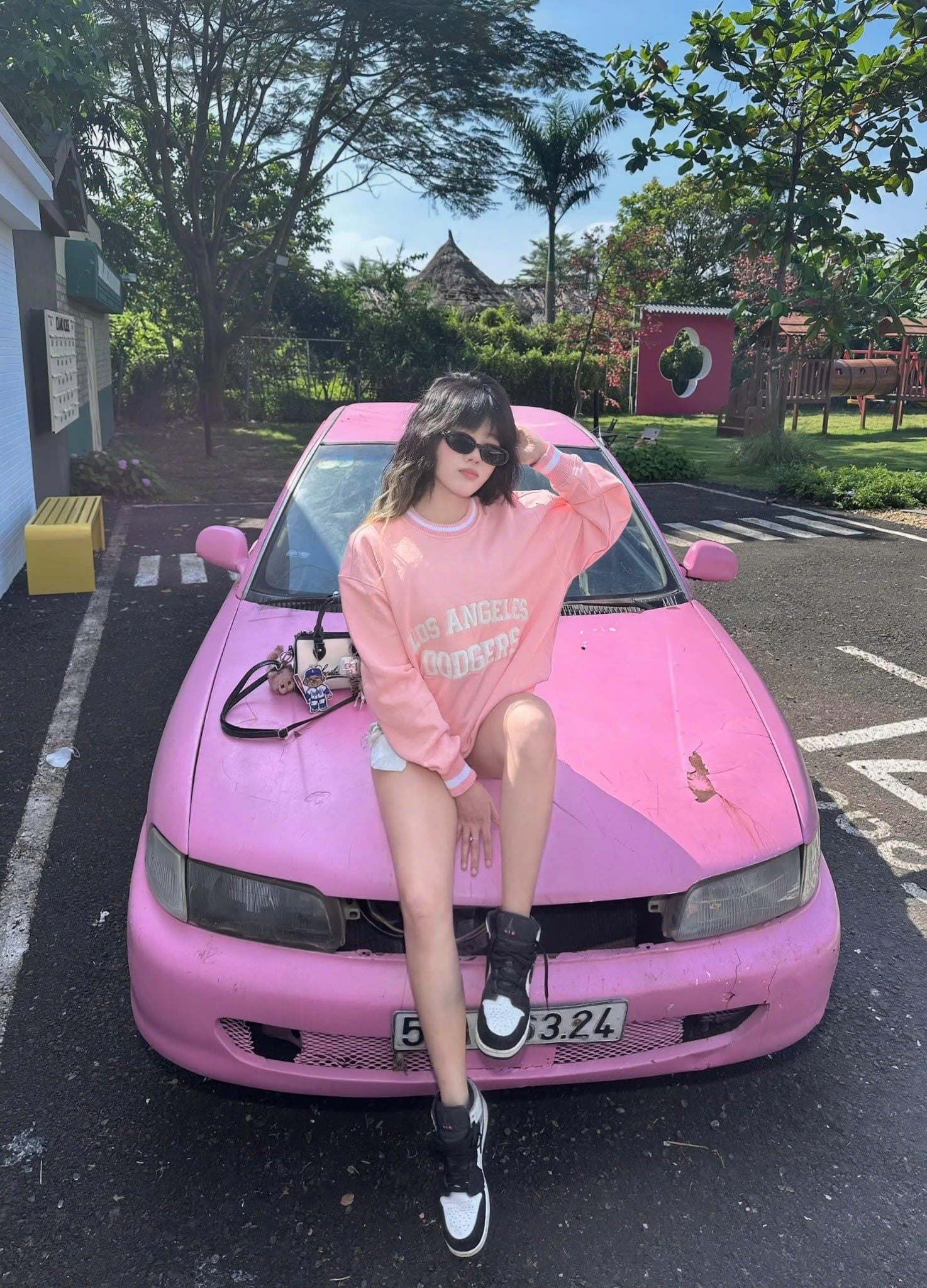  Sweater New Era La Hồng Hàng Chính Hãng 