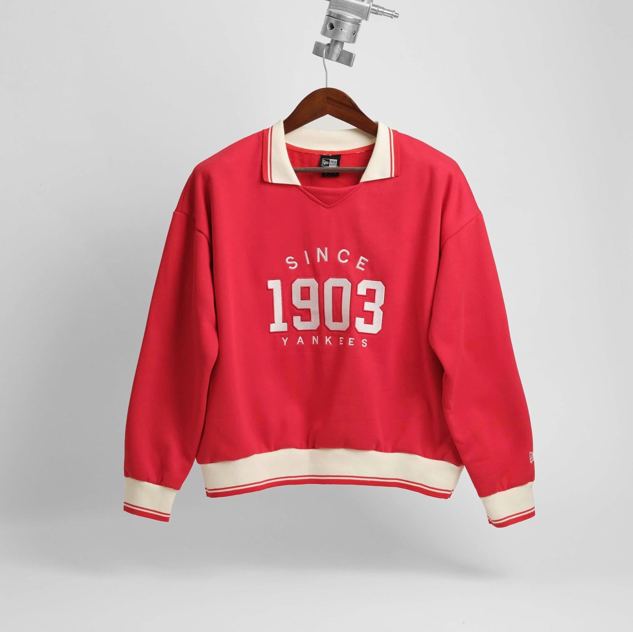  Sweater New Era 1903 Đỏ Cổ Kem Hàng Chính Hãng 
