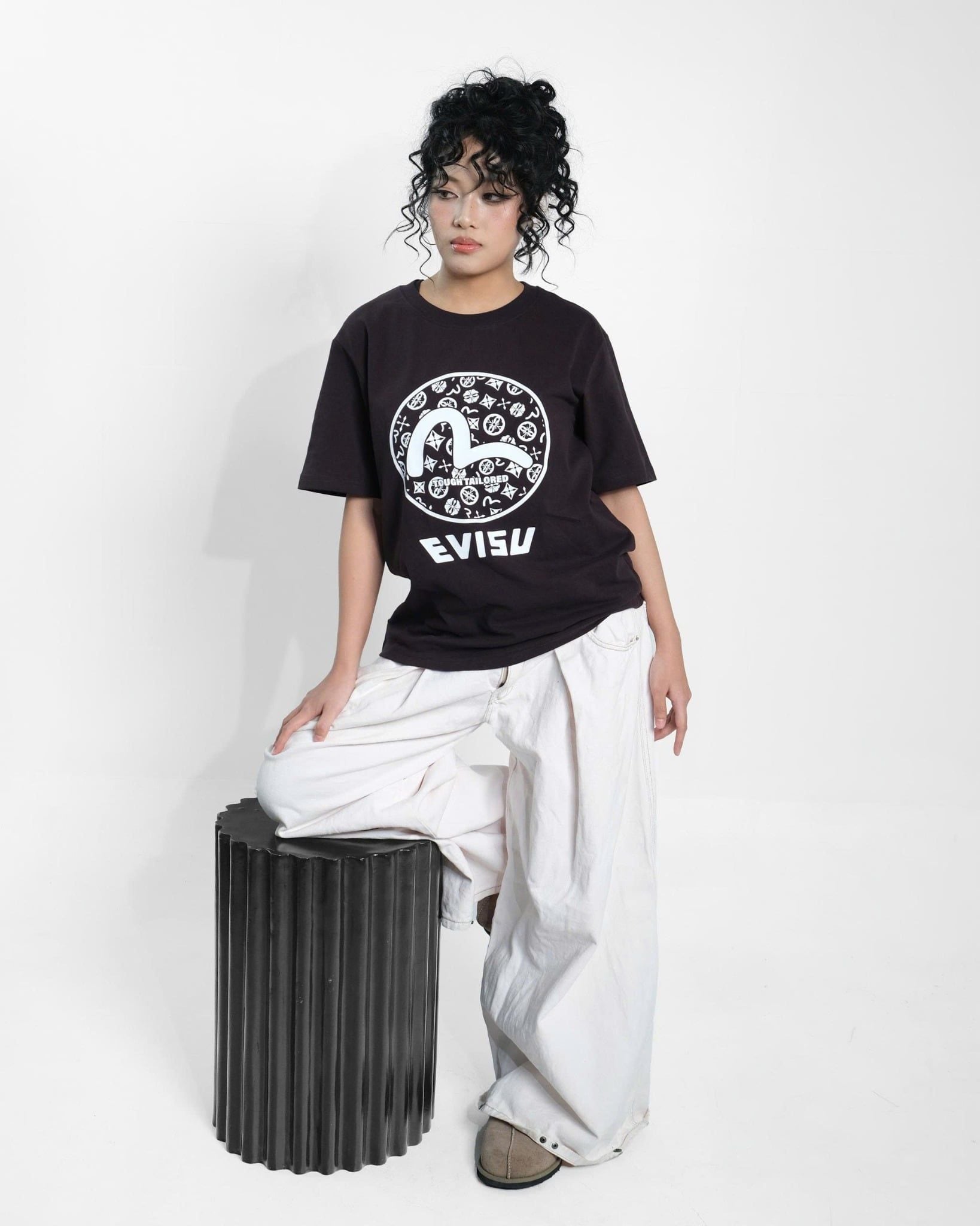  Áo Thun Evisu Tough TailLored Đen In Trắng Hàng Chính Hãng 