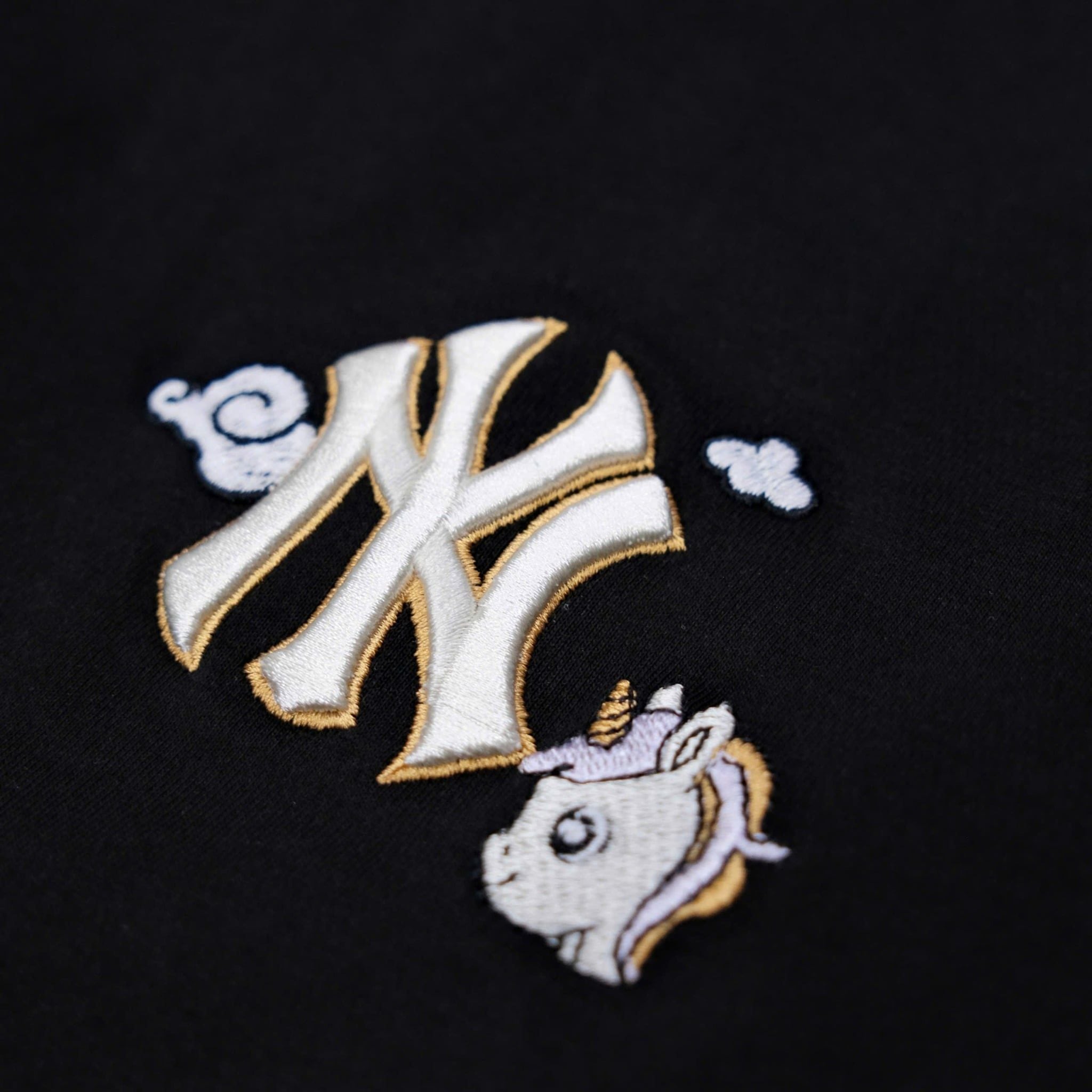  Áo Thun New Era Kỳ Lân Đen 16668804 Hàng Chính Hãng 