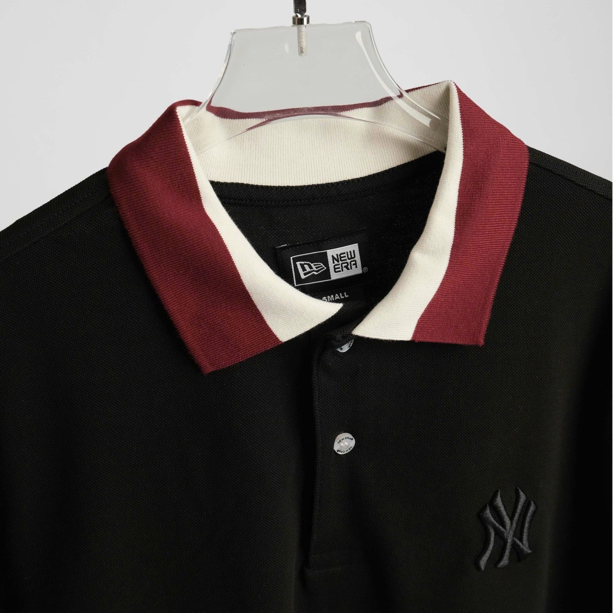  Polo New Era Ny Đen Cổ Kem Đỏ Code: 13622819 