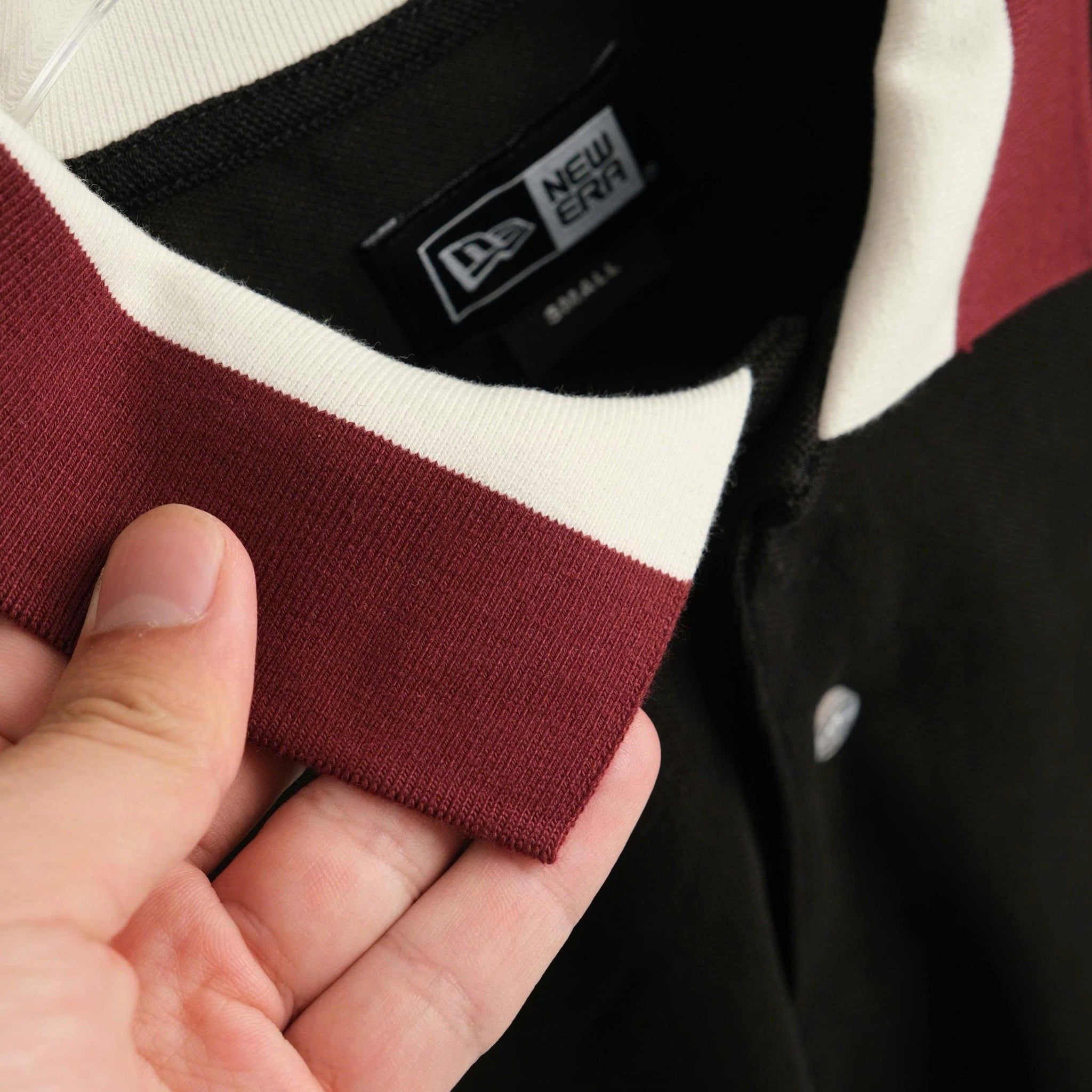  Polo New Era Ny Đen Cổ Kem Đỏ Code: 13622819 