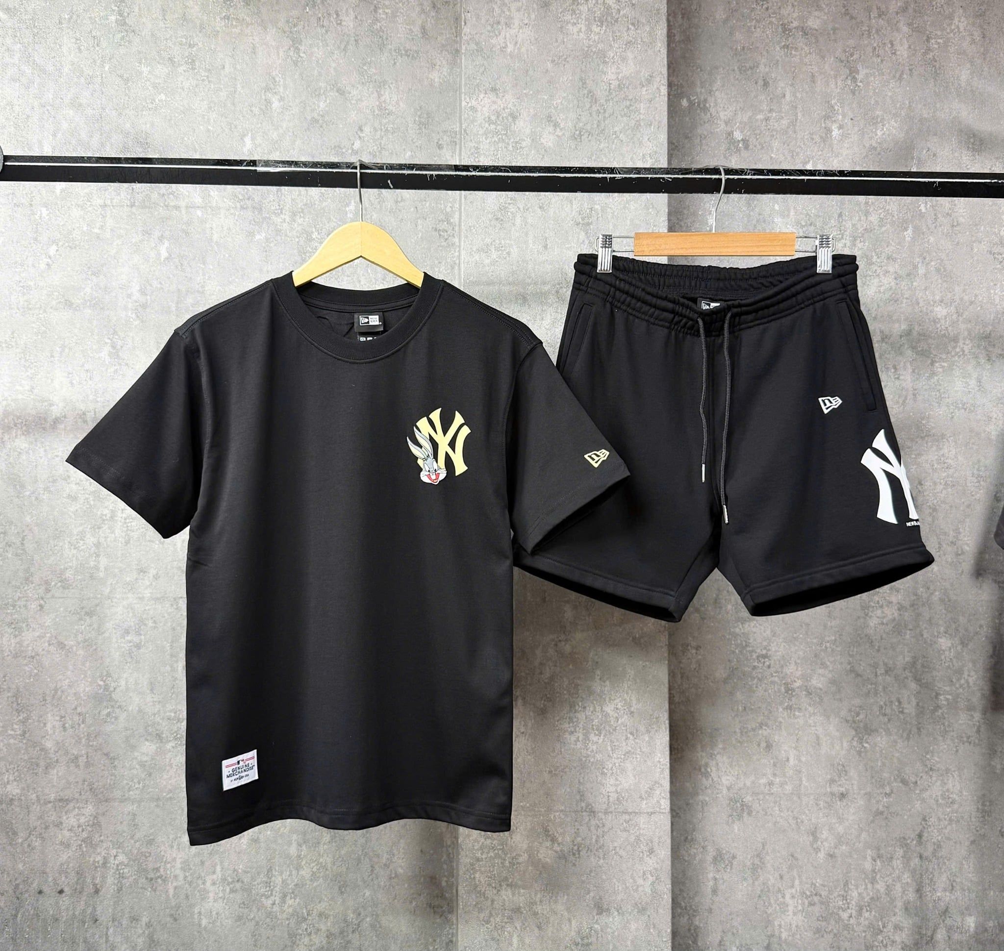  Áo Thun New Era Thỏ Đen Phồng Hàng Chính Hãng Code:16599856 | FoxSneaker 