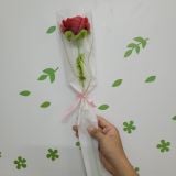  Nhánh hoa hồng bằng len (đỏ) 