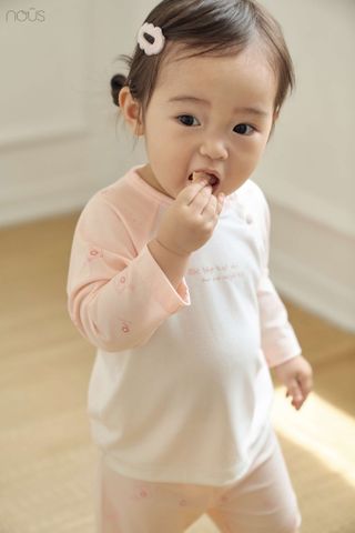  Bộ dài chui đầu màu hồng họa tiết hoa phối trắng 