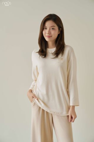  Bộ dài tay Mom áo cổ tròn màu be thêu gấu quần nâu 