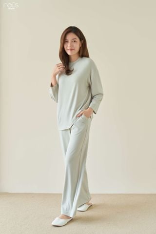  Bộ dài tay mom áo cổ tròn màu xanh lá thêu tinkerbell 