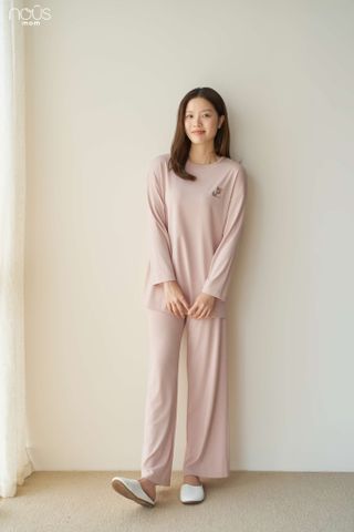  Bộ dài tay chui đầu màu hồng vỏ đỗ thêu gấu 