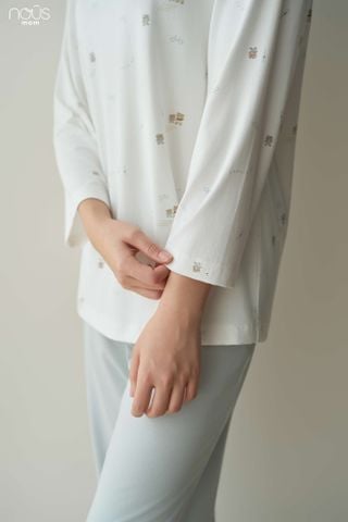  Bộ dài tay áo chui đầu họa tiết gấu phối quần xanh 