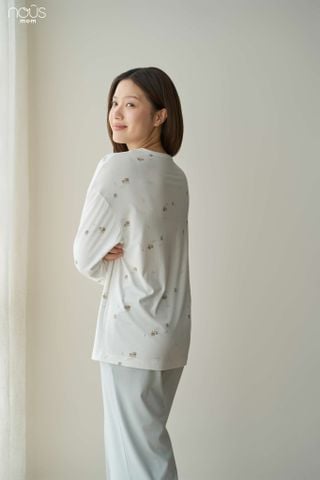  Bộ dài tay áo chui đầu họa tiết gấu phối quần xanh 