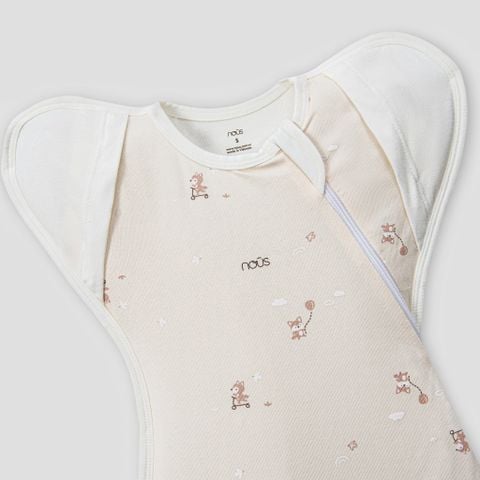  Nhộng chũn màu be họa tiết cáo lướt ván phối trắng 