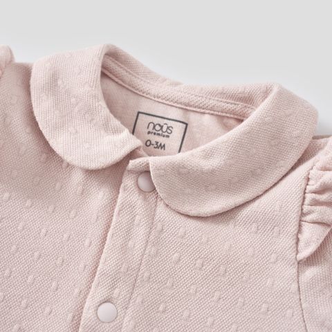  Bộ liền dài không tất hồng phối yếm trắng thêu thỏ 