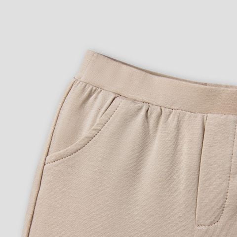  Bộ dài có cổ áo trắng thêu chữ phối quần be nâu 