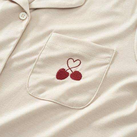  Bộ pyjama áo cộc tay màu be thêu họa tiết F04 