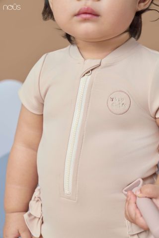  Bộ bơi liền cộc màu hồng thêu họa tiết 