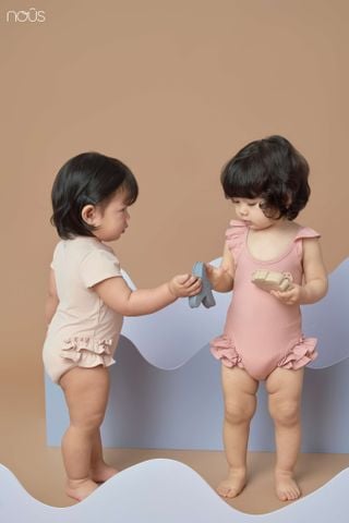  Bộ bơi liền cộc màu hồng đất thêu họa tiết 