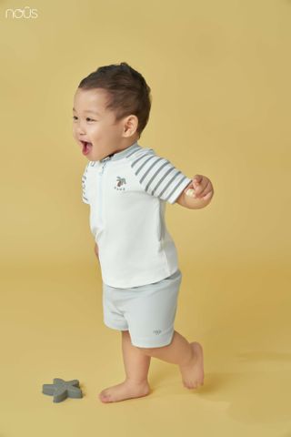  Bộ cộc tay màu trắng phối sọc xanh in họa tiết 