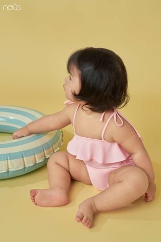  Bộ bơi liền hai dây màu hồng thêu patch 