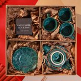  Bộ bình trà sen 750ml Ngọc Liên Hoa 1 và nến - Có hộp (mẫu ngẫu nhiên) 