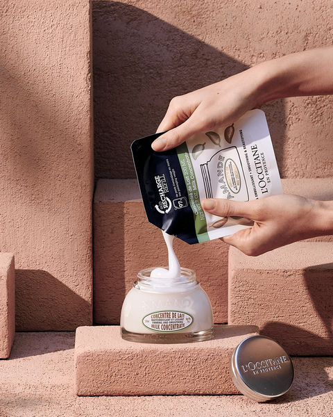  Kem Dưỡng Ẩm Săn Chắc Da Hạnh Nhân 