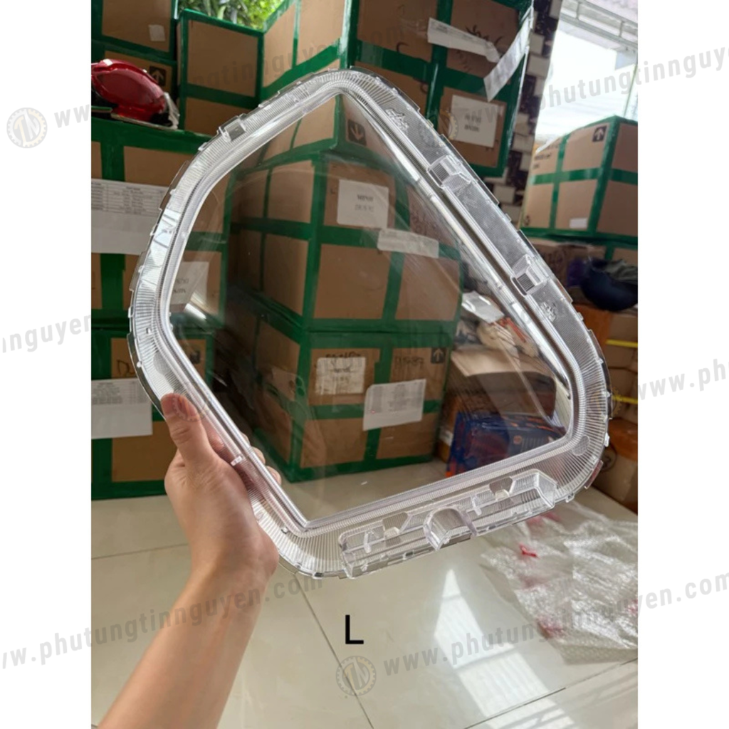 Mặt kính mica đèn trước xe ô tô Creta Huyndai
