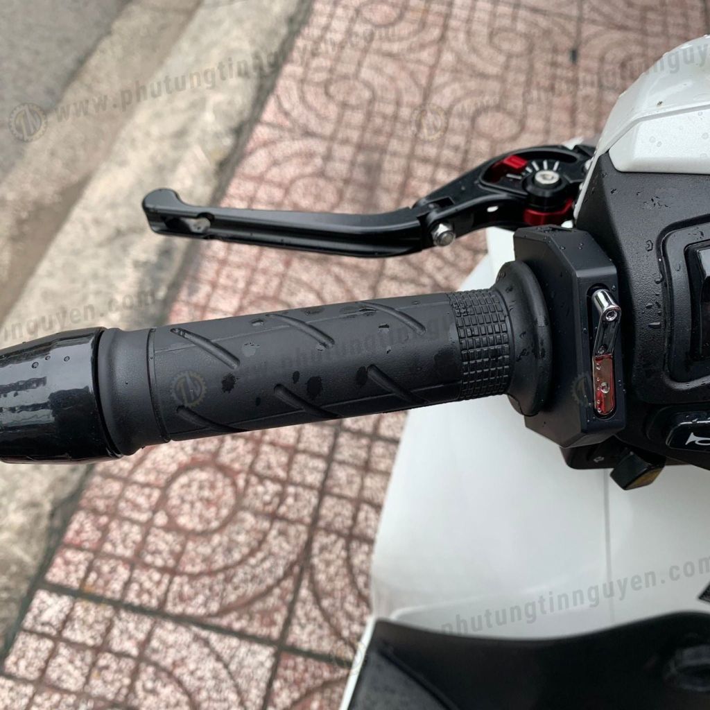 Cùm công tắc khẩn cấp DAYTONA (22.2–25.4mm)