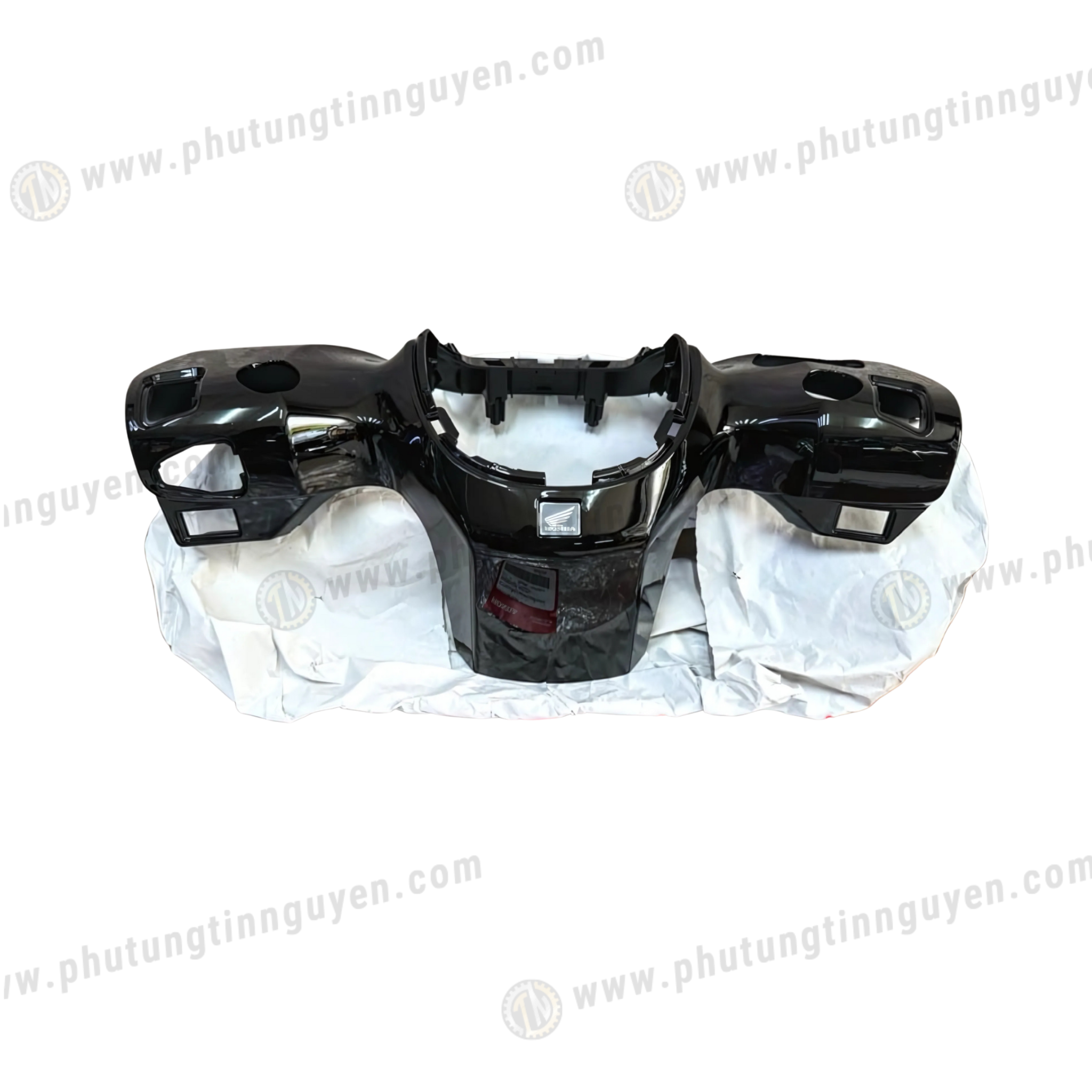  Bợ đồng hồ, ốp tay lái, ốp đầu trước xe Scoopy 2025 màu đen bóng 