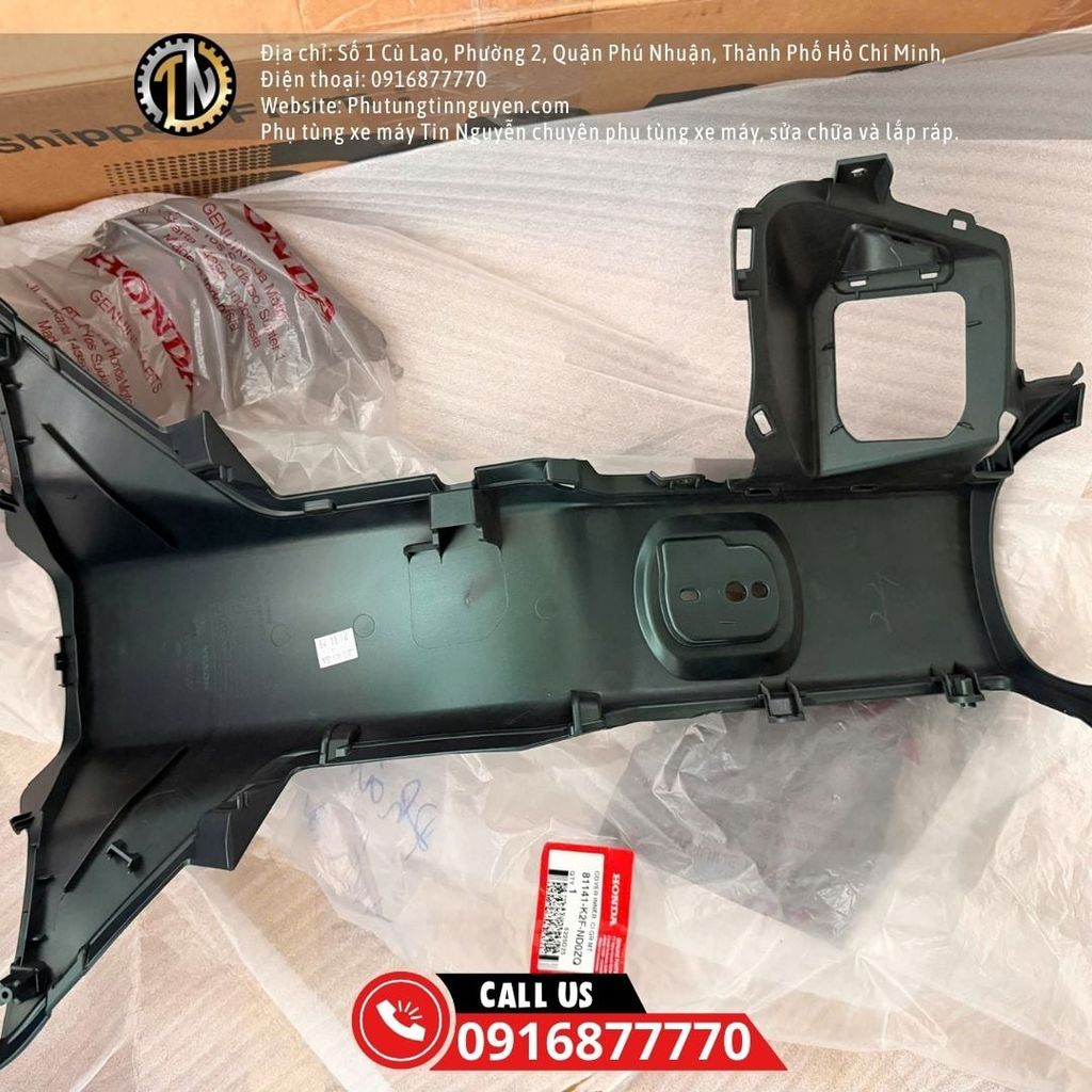 Yếm khoá xe Scoopy 2025 Honda Thailand màu xanh rêu đậm khóa smk 81141-K2F-ND0ZQ