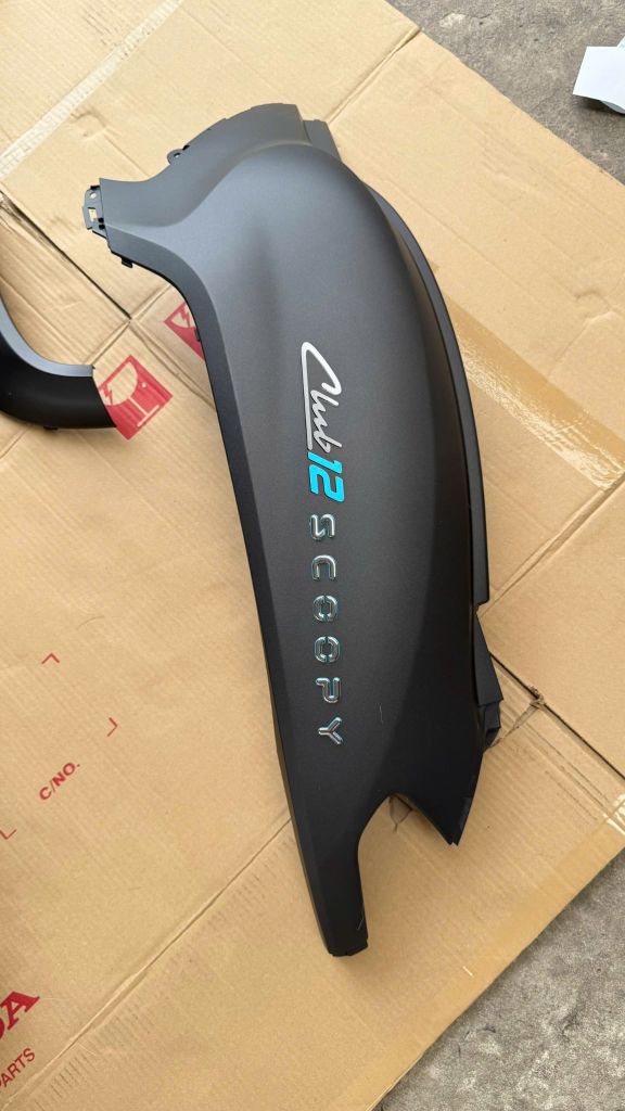 Ốp sườn sau xe Scoopy 2025 - nay màu đen nhám hàng chính hãng Honda